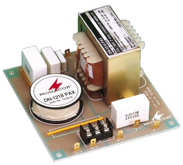 Monacor DN-1218PAX, Komponentin vaihto, 2-suuntainen järjestelmäs, 600 W, 8 O, 2500 Hz, 18 dB