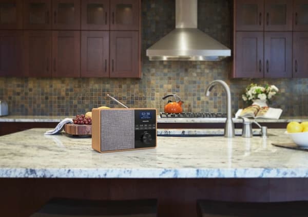 Philips TAR5505/10, Kannettava, Digitaalinen, DAB, DAB+, FM, 5 W, LCD, Valkoinen