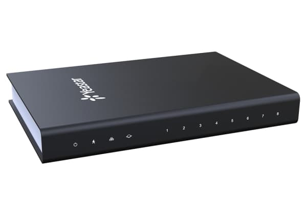 Yeastar TA Series TA800 - VoIP-gateway - 8 portar - 100Mb LAN desktop / wall mountable