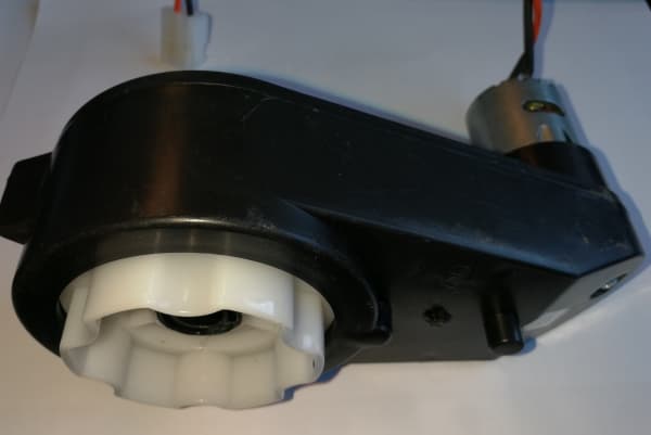 Vaihteisto moottorilla 12V (Adventure4X)