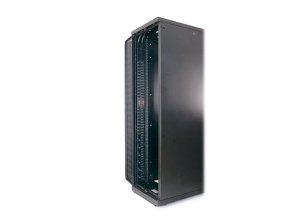 APC Basic Rack PDU, Perus, 0U, Pystysuora, Musta, 24 AC-pistorasia(a), C13 liitin, C19 liitin musta