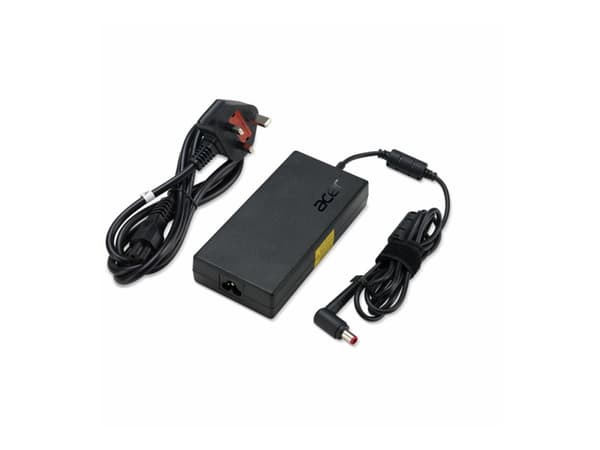 Acer NP.ADT0A.048 eladaptrar inomhus 135 W Svart