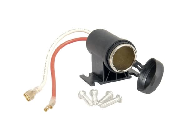HP Autotarvikkeet Autopistorasia pinta-asennettuna D:llä. 12 V, 24 V 15 A