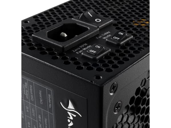 Sharkoon SilentStorm Cool Zero 650 - Nätaggregat (intern) - ATX12V 2.4 - 80 PLUS Gold - AC 110/230 V - 650 Watt - aktive PFC - svart