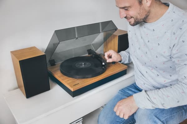 Lenco LS-300, Hihnakäyttöinen levysoitin, Musta, Puu, MDF-levy, 33,45 RPM, AC, 24 W