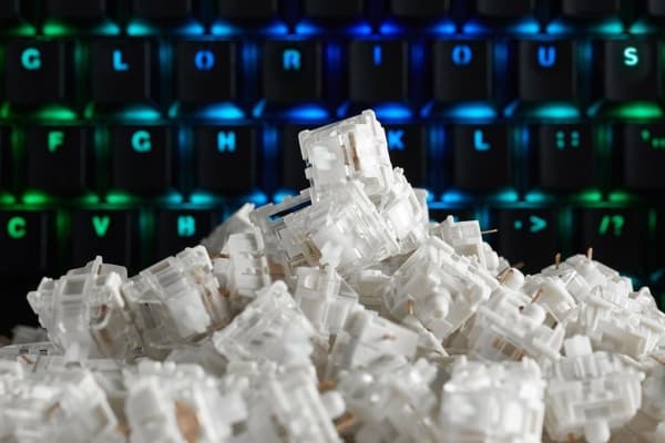 Gateron - Tastatursvitsj - blank (en pakke 120) - for GMMK Full Size ISO - Customized