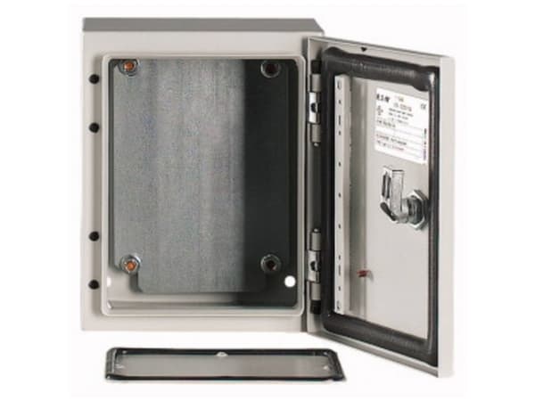 Eaton CS-2520/150, Seinään asennettava laitekehikko, Harmaa