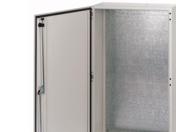 Eaton CS-32/150, Seinään asennettava laitekehikko, Harmaa