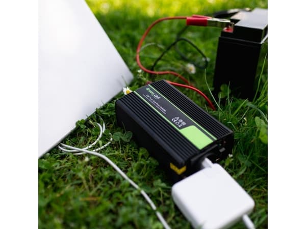 Green Cell INV12, yleiskäyttöinen, automaattinen, 12 V, 3000 W, 230 V, DC-AC, DC-AC