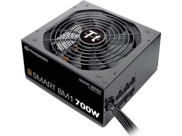 Thermaltake Smart BM1 700W PS-SPD-0700MNSABE-1 (700 W, aktiivinen, 140 mm)