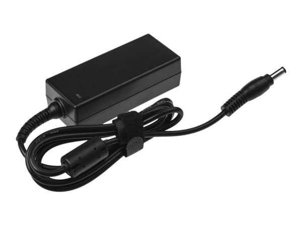 Green Cell PRO - Strömadapter - AC - 45 Watt - svart - för Toshiba Satellite C50, C75, C870, U940, U940/01, U940/K002, U945, Z830, Z930, Z930/011 Svart