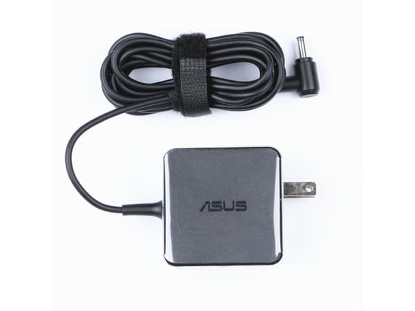 ASUS 0A001-00236300, Kannettava tietokone, Sisätila, 100 - 240 V, 50 - 60 Hz, 45 W, 19 V