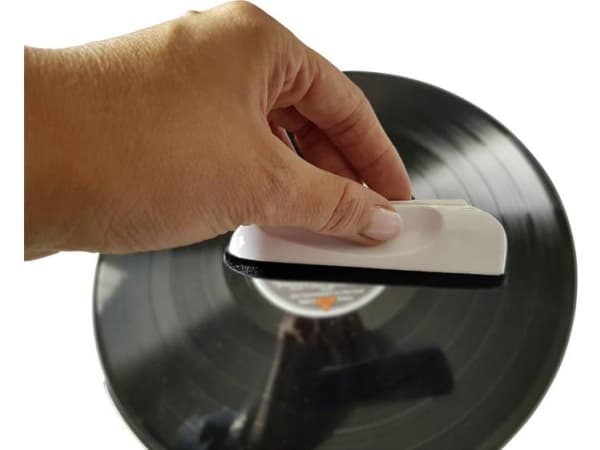BRUSH 5 RENSEBØRSTE TIL PLADESPILLER RETRO