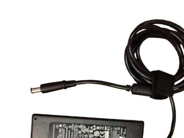 Dell - Strömadapter - 65 Watt - för Chromebook 11 31XX; Latitude 31XX, 52XX, 54XX, 55XX, 72XX, 7390, 74XX, E7250, E7470