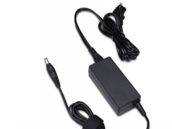 Toshiba Global AC Adapter - Strømadapter - AC 100-240 V - 45 watt - for Satellite C50, C55, C70, C75, C850, C855, L50, L55, L70, M50, NB10, P50, S50,