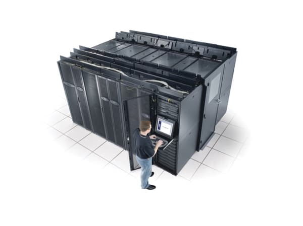 APC InfraStruXure Central Surveillance Configuration - Konfigurering - på stedet - 8x5 - for P/N: AP9465, AP9470, AP9475