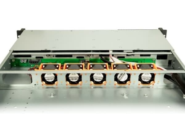 Inter-Tech IPC 1U-1404 - Rackmonterbar - 1U - SSI EEB - SATA/SAS - hot-swap - ingen strømforsyning (EPS2U) - USB