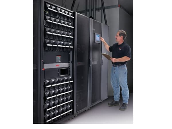 APC Start-UP Service 5X8 - Teknisk kundestøtte - deler og arbeid - på stedet - 8x5 - for P/N: PDPM144F, PDPM150G6F, PDPM150L6F, PDPM175G6H, PDPM277H,