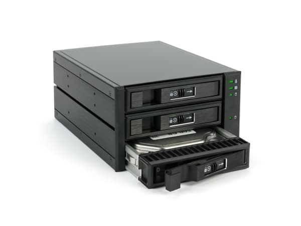 FANTEC BP-T2131 - Sisäinen RAID-muistiot - 2,5" / 3,5" jaettu - SATA 6Gb/s / SAS 6Gb/s - SAS 6Gb/s, SATA 6Gb/s - musta