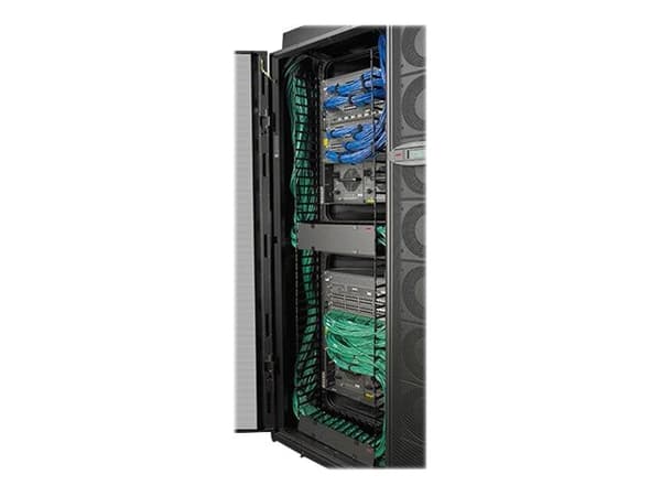 APC - Rack-kabelføringssett - svart - 20U - TAA-samsvar (en pakke 4) - for P/N: NBPD0160A, NBWL0355A, SMX3000HV-BR, SMX3000LV2U-BR, SRT1000RMXLI, SRT