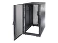 Pikkukuva 4 / 5: APC NetShelter SX - teline - lajittelu - 24U - 19" - P/N: SURT15KRMXLT-1TF10K, SURT15KRMXLT-TF5, SURT20KRMXLT-1TF10K, SURT20KRMXLT-TF5 varten