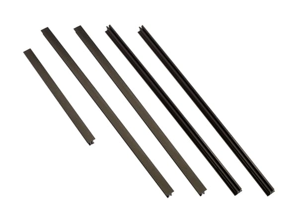APC - Racktrimsats - svart - för P/N: AR3106SP, SMX1000C, SMX1500RM2UC, SMX1500RM2UCNC, SMX750C, SMX750CNC, SRT5KRMXLW-TW