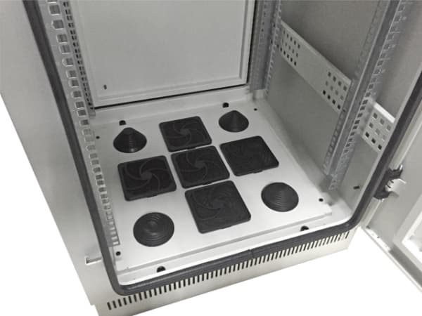 EFB Elektronik 692724IP55.GR, Itseseisova teline, 24U, 1000 kg, Näppäinlukko, Tehostunut kaapelinhallinta, Harmaa