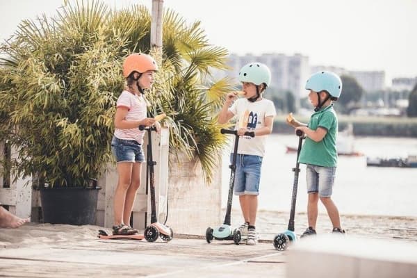 Šalmas Scoot and Ride Apsauginis šalmas - S/M