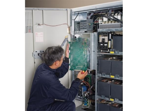 APC Start-UP Service - Installering / konfigurering (for UPS 20 kVA) - på stedet - kontortid - for P/N: G35T20K3IS, G35T20KF2B4S, G35T20KF3B4S, G35T2