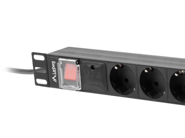 Lanberg - Strømfordelerenhet (kan monteres i rack) - AC 220-250 V - 4000 watt - enkeltfase - inngang: DIN 49441 - utgangskontakter: 8 (DIN VDE 0620-1