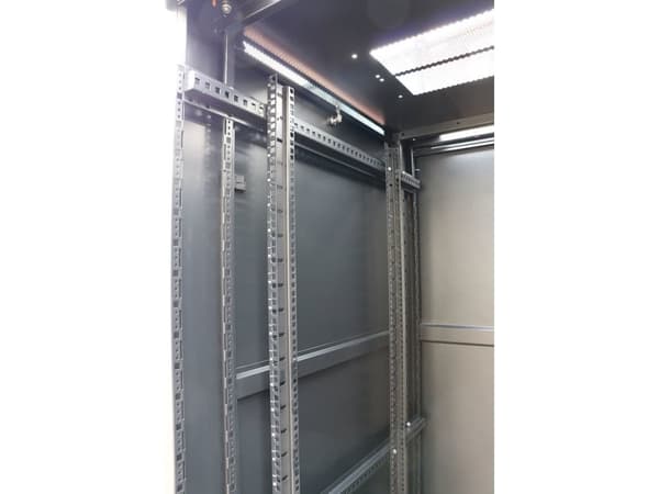 Extralink EX.8628 - Rackskåp - golvstående - svart - 42U - 19"