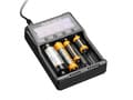 Miniatyrbilde 3 av 5: Fenix ARE-A4, Lithium-Ion (Li-Ion), Nikkel-kadmium (NiCd), Nikkelmetallhydrid (NiMH), Over-spenning (volt), Overlading, Revers polaritet, AA, AAA, C