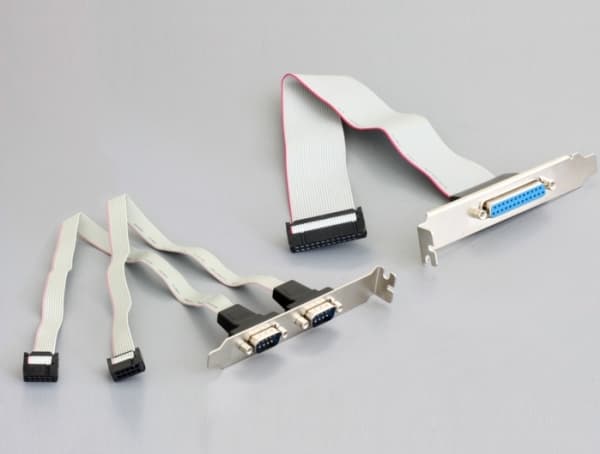 Delock MiniPCIe I/O PCIe full størrelse RS-232 2x DB9 Stecker, 1x Parallell DB25 Buchse Delock (95232)