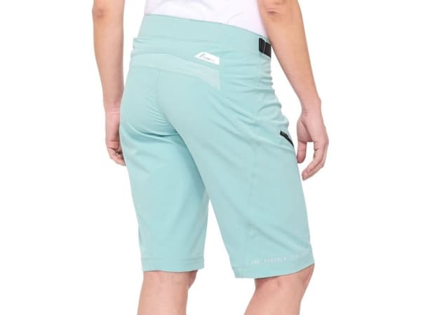 100% Naisten shortsit 100% AIRMATIC Naisten shortsit merilevä koko L (UUSI)