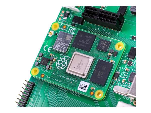 Raspberry Pi IO Board - Tilleggskort