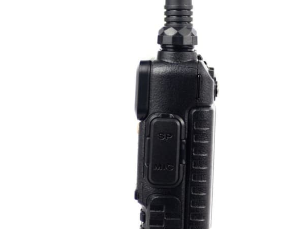 BaoFeng UV-5R, 128 kanaler, 400 - 480 MHz, 58 x 32 x 110 mm