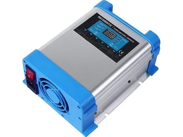 AZO Digitaalinen 12V verkkovirtalaturi BC-40 PRO 40A akuille (230V/12V) LCD 7-portainen lataus LCD-näyttö