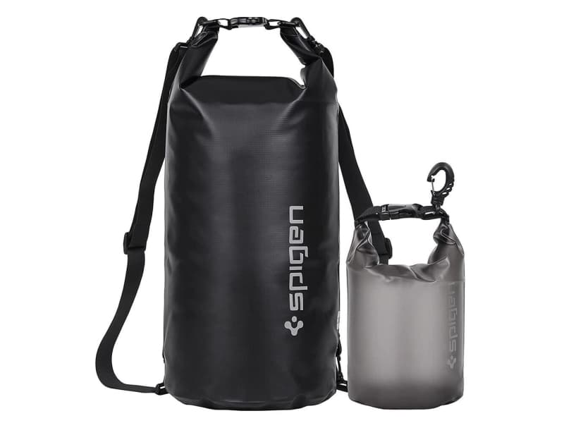 Spigen Universal Waterproof Bag A630 svart/svart två universella vattentäta väskor (20L och 2L) AMP04534