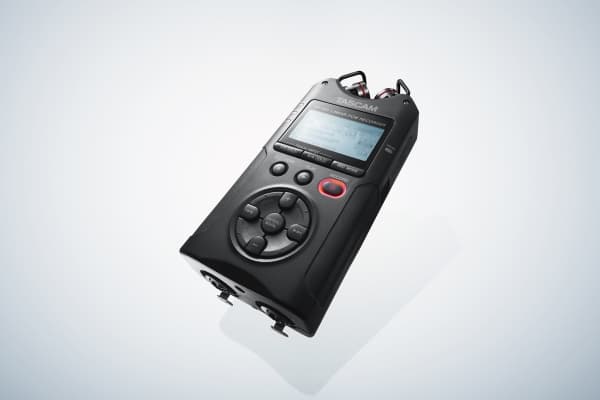 Tascam DR-40X, 18 h, MP3, WAV, 92 dB, 44100 - 96000 Hz, Sininen, 40 mW