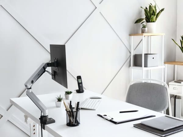 DURABLE SELECT PLUS - Monteringssats (vridbar arm, spännbleck, bultgenomslagen montering) - för LCD-display - plast, aluminium, stål - silver - skärm
