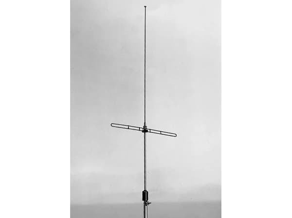 Kathrein ARA 10, 2600 mm, 1665 mm, 140 mm, 115 mm, 2,2 kg