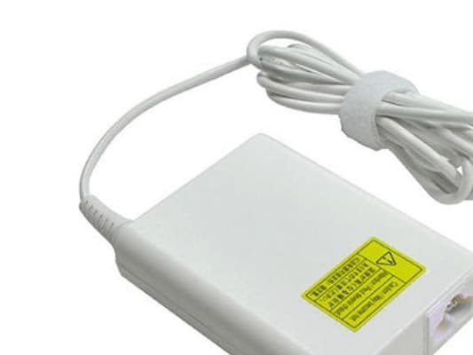 Lite-On PA-1650-69AH - Strömadapter - 65 Watt - för TravelMate P633, P643, P653 Vit