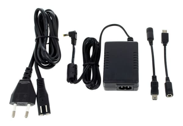 Tascam PS-P520E, Universal, Universal, 100-240 V, 50/60 Hz, 5 V, AC-to-DC