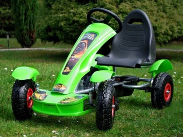 Joko Sports Pedal Go-Kart F618 Uppblåsbara hjul! Lastkapacitet upp till 50 kg! + Gåva! Go-Kart 618 Go-Kart F618