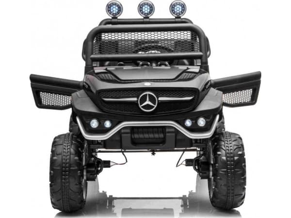 ADEL Kjøretøy Mercedes BENZ UNIMOG Sort