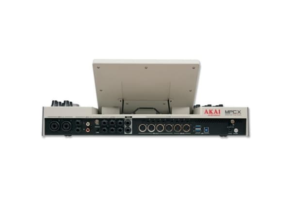 AKAI MPC X Special Edition - Itsenäinen työasema
