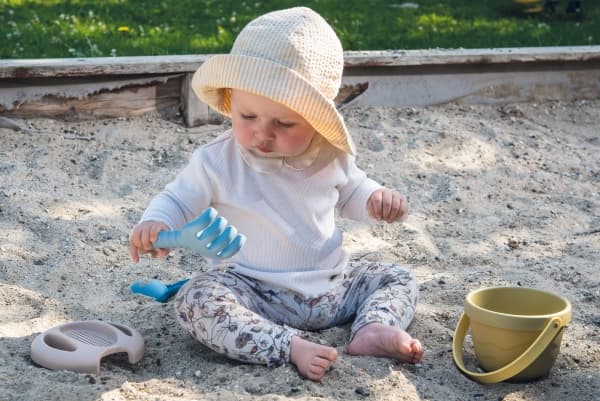Dantoy Dantoy - Tiny Bucket Set (6025) /Outdoor Toys