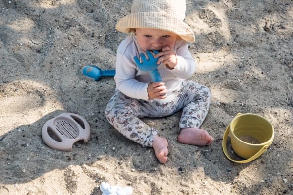 Dantoy Dantoy - Tiny Bucket Set (6025) /Outdoor Toys