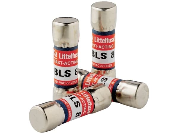 Littelfuse 0BLS010.T 0BLS010.T Sulake Sisältö 1 kpl Erätabletti
