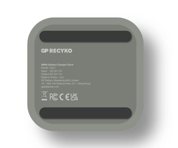 GP ReCyko M452 4-kertainen LCD-malli telakointiasema + 4x AA NiMh 2600mAh